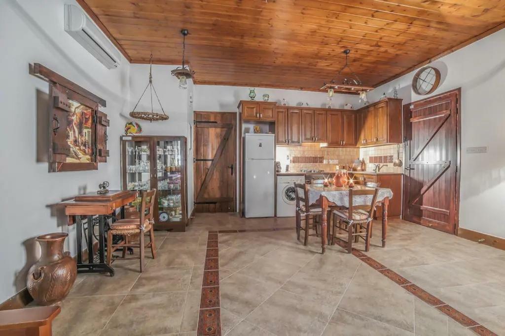 Lofou Traditional House Esterno foto